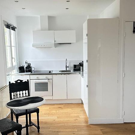 Апартаменты Charmant Studio Au Coeur Du 18E Париж Экстерьер фото